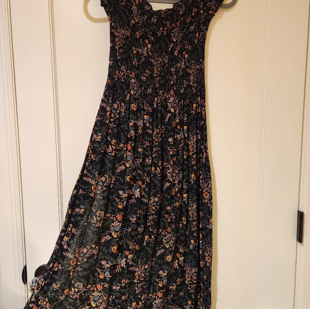 Kimchi Blue Off the Shoulder Floral Dress With Slits